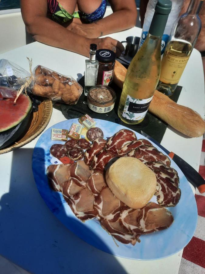 Cap Corse Uribellinu 2 Formule Petit Dejeuner Santa-Maria-di-Lota エクステリア 写真