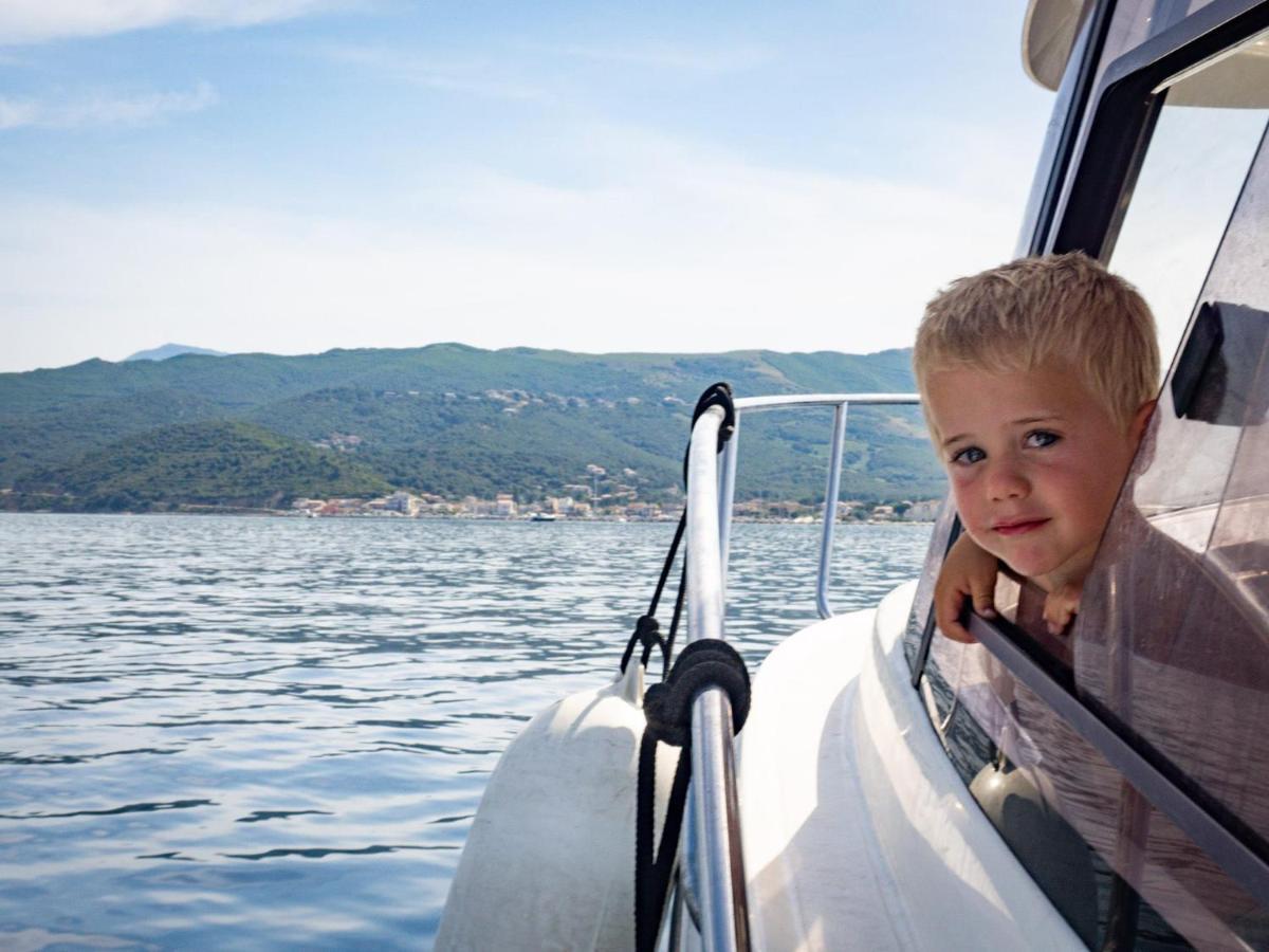 Cap Corse Uribellinu 2 Formule Petit Dejeuner Santa-Maria-di-Lota エクステリア 写真